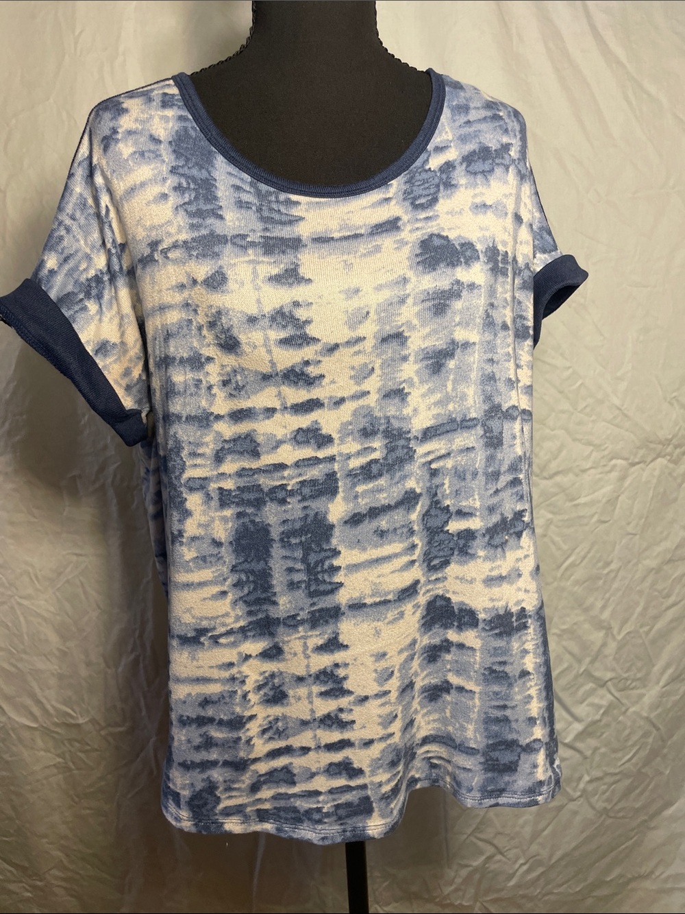 Lucky Brand Blue and White Tie-Dye Short Sleeve Tee